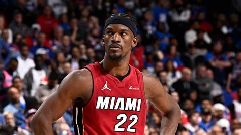 Jimmy Butler expected to miss several weeks with knee injury: .